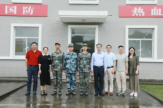 5ec6fea68b1c82a2f684230cfaea351.jpg 5ec6fea68b1c82a2f684230cfaea351.jpg