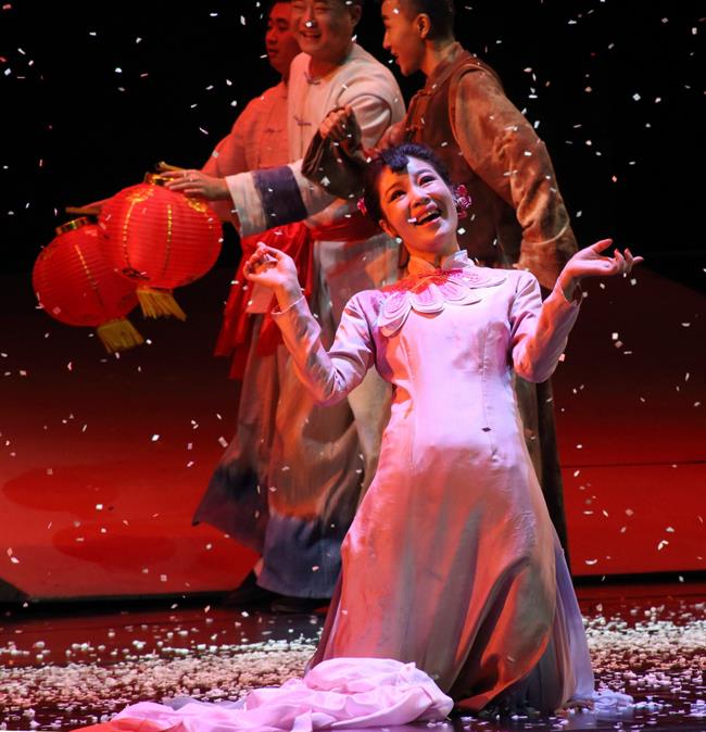 《大红灯笼》中饰演宋莲.jpg 《大红灯笼》中饰演宋莲.jpg