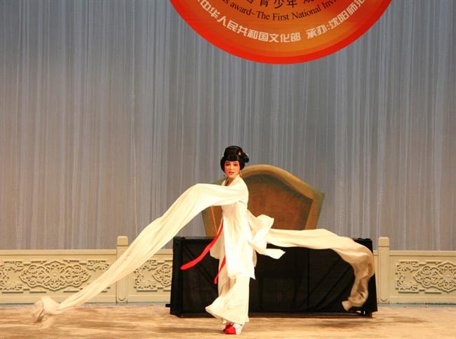 李云霄在首届全国青少年戏曲邀请赛荣获银奖.jpg 李云霄在首届全国青少年戏曲邀请赛荣获银奖.jpg