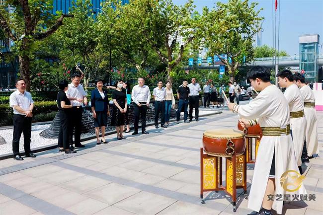 师生参加省文旅厅“文艺星火赋美”启动仪式演出.jpg 师生参加省文旅厅“文艺星火赋美”启动仪式演出.jpg