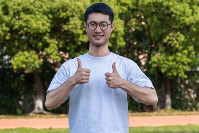 5.陈宏.jpg 5.陈宏.jpg